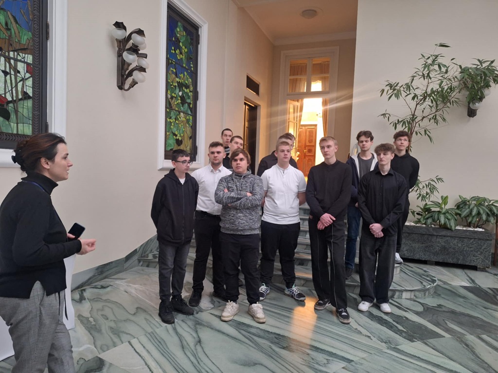 13. PALAC PREZYDENCKI 2DT